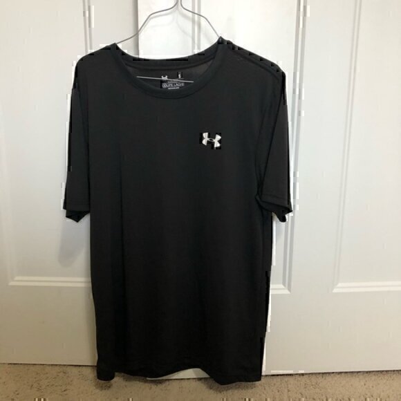 Under Armour Other - Black Under Armour tshirt men’s size small NWOT